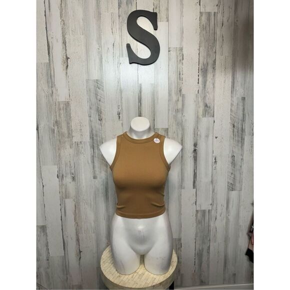 Brown tank top - Picture 1 of 7